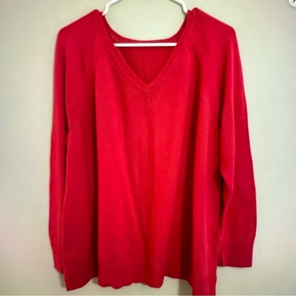 Talbots Sweaters - Talbots coral V-Neck sweater size 2X woman’s boxy